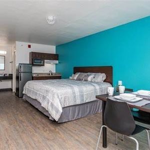 Meet your Posher, Skytop